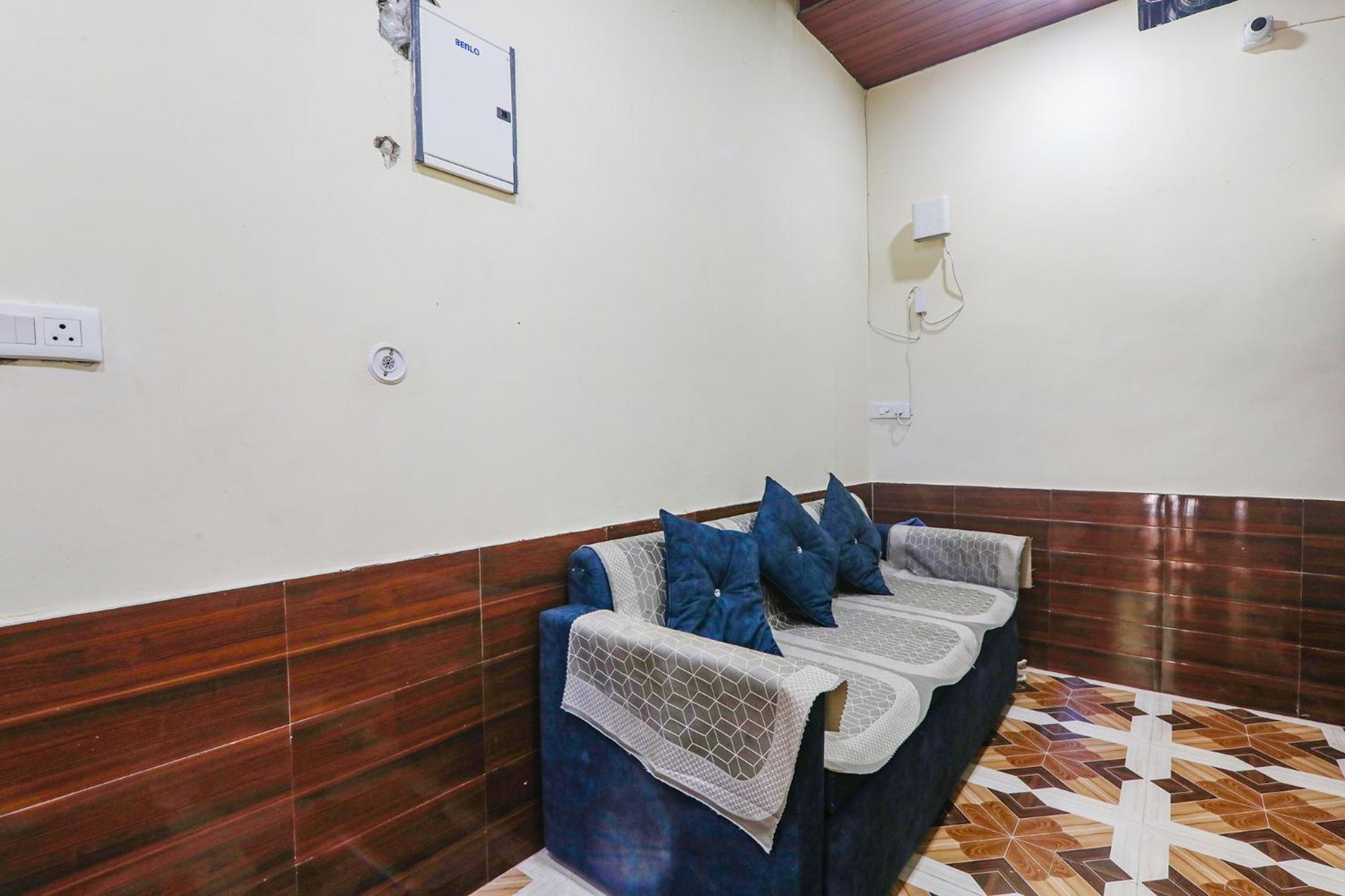 Fabhotel Uma Yugul Ayodhya Ngoại thất bức ảnh