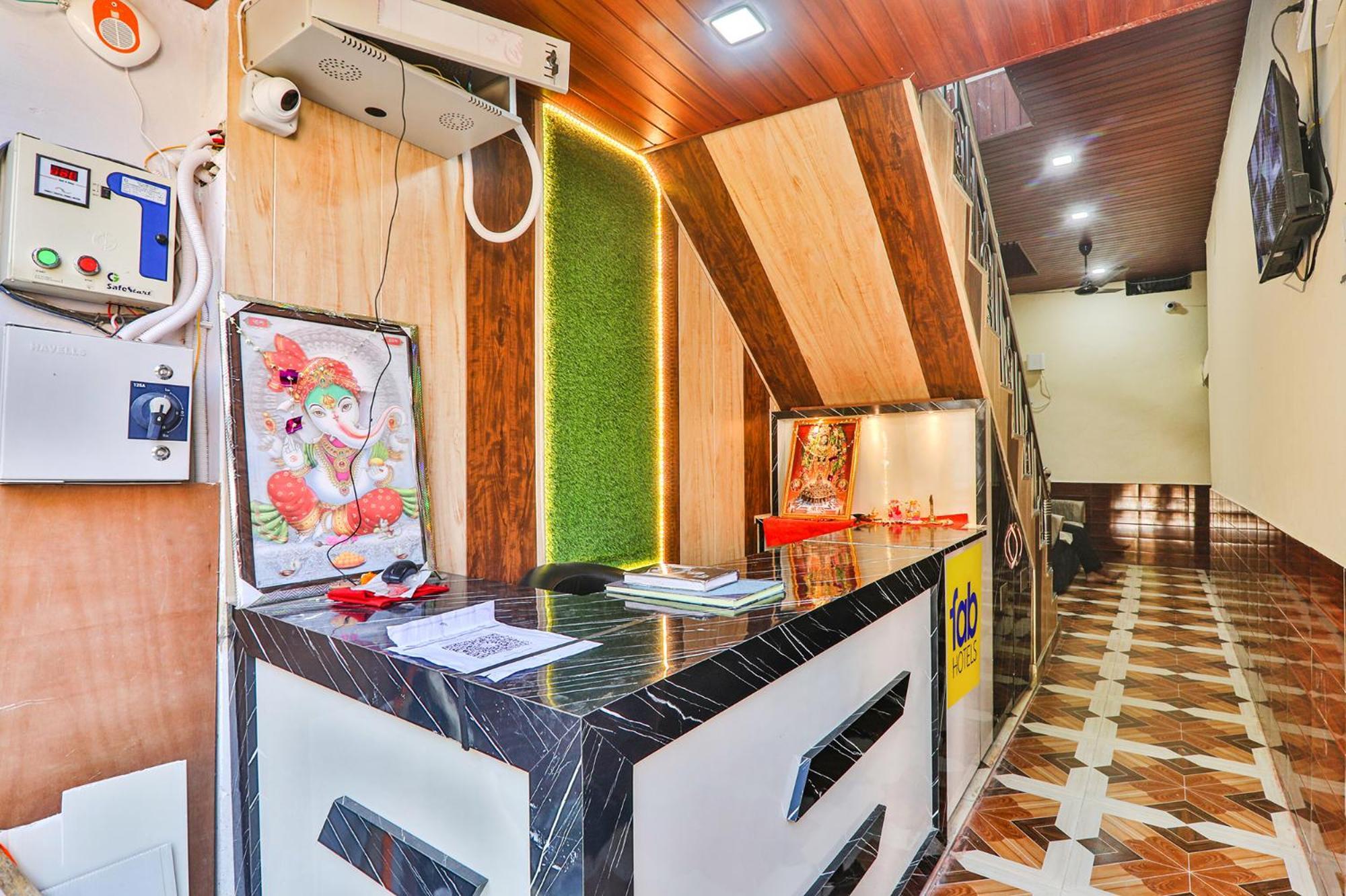 Fabhotel Uma Yugul Ayodhya Ngoại thất bức ảnh