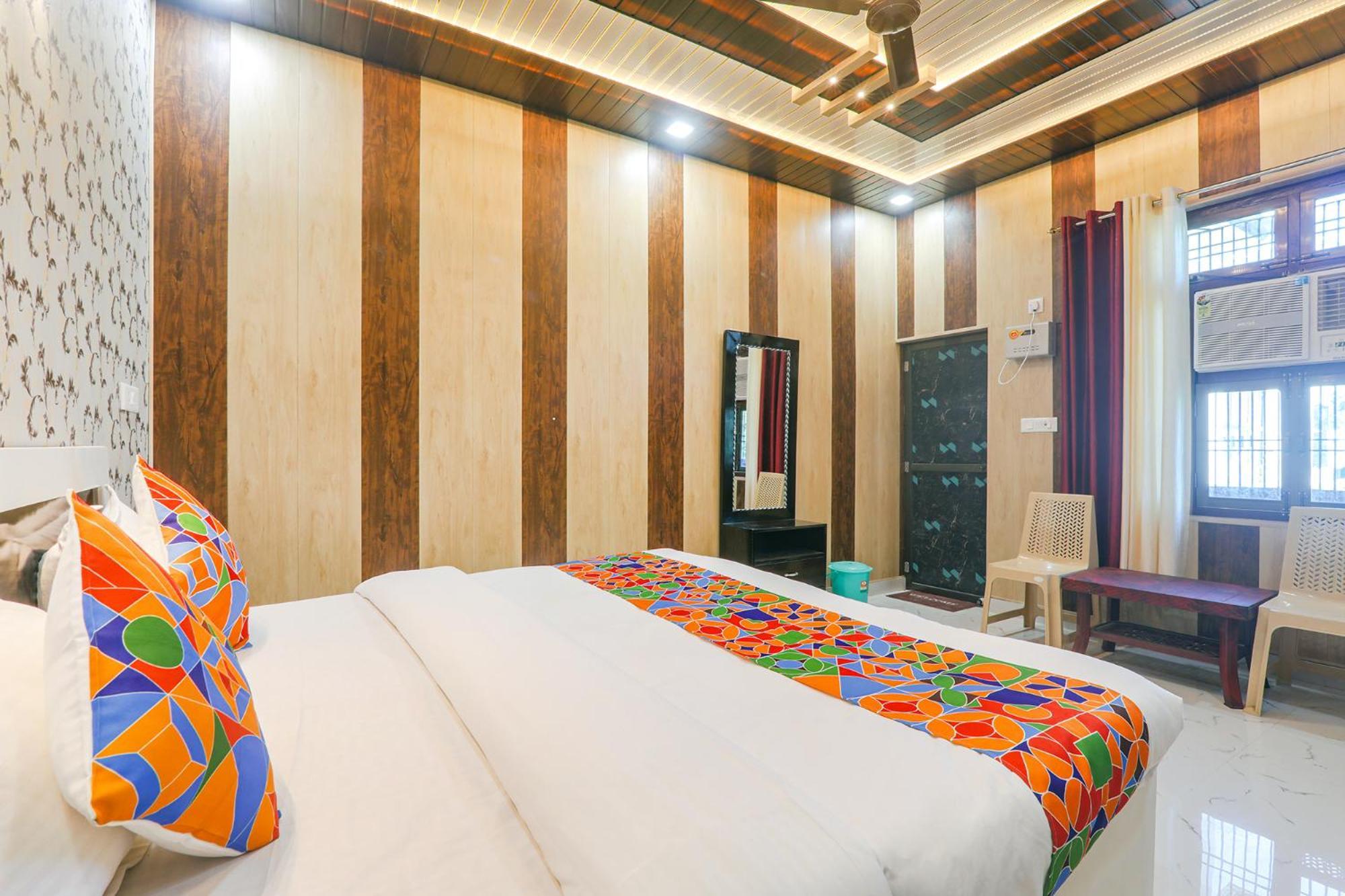 Fabhotel Uma Yugul Ayodhya Ngoại thất bức ảnh
